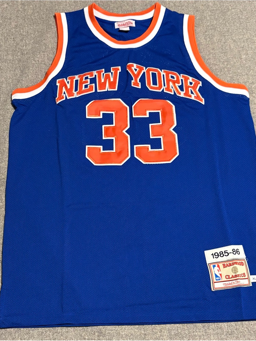 New York Knicks NWOT Throwback Patrick Ewing #33 Jersey, Size XL